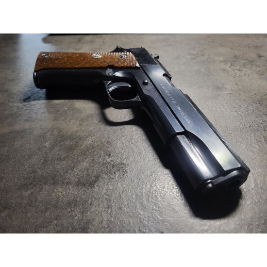 Pištoľ LLAMA 1911, Model IX-A