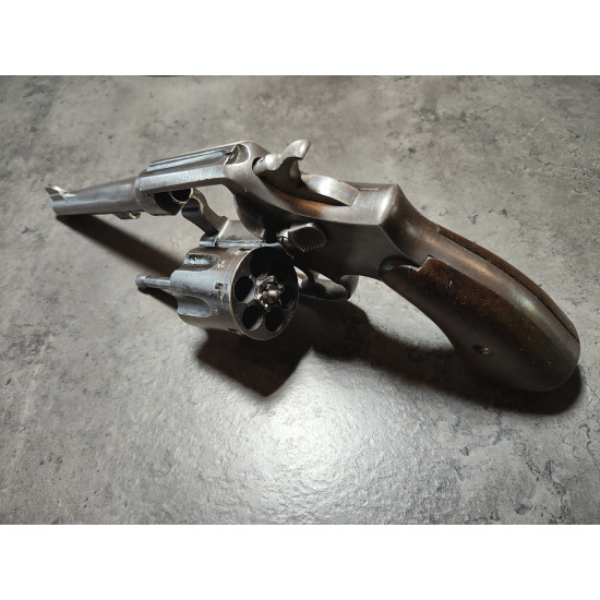 Revolver Smith and Wesson MODEL 10 - MILITARY Revolver Smith and Wesson MODEL 10 - MILITARY