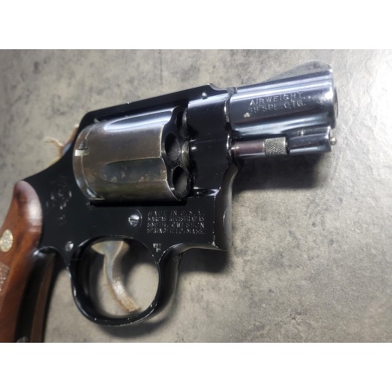 Revolver Smith and Wesson MOD 12 Revolver Smith and Wesson MOD 12