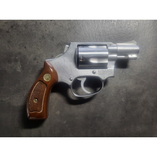 Revolver Smith and Wesson MOD 60 Revolver Smith and Wesson MOD 60